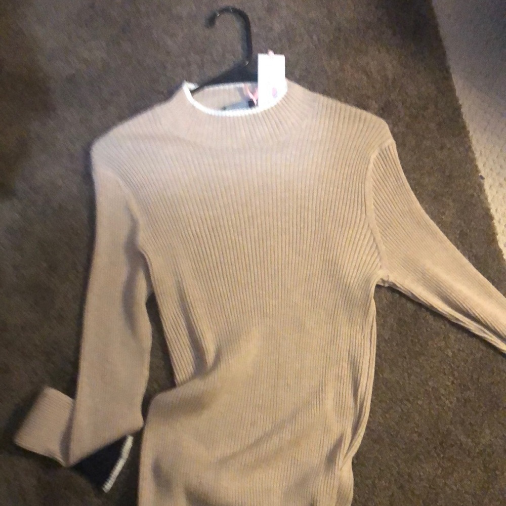 Women's Tan Sweater vineyard vine cashmere sweater Carmel Heather color
